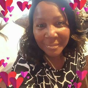 Meet your Posher, Mona