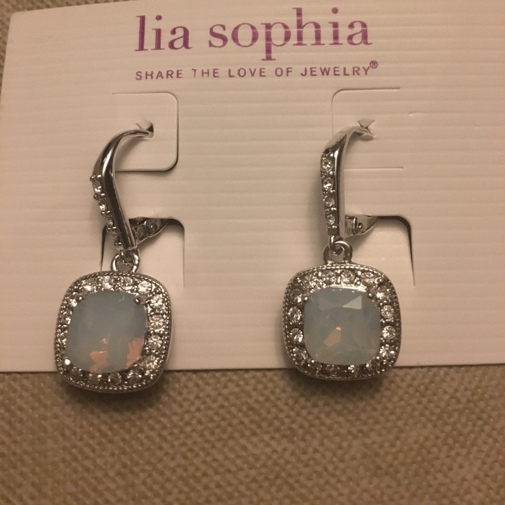 Lia Sophia drop earrings