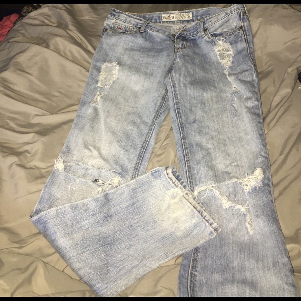 ✅ 3 for $15✅Hollister ripped destroyed jeans 3S