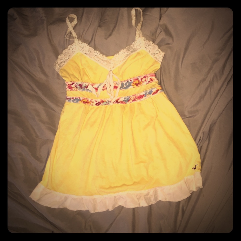 4️⃣ for $15 *️⃣Hollister Lacey tank top M