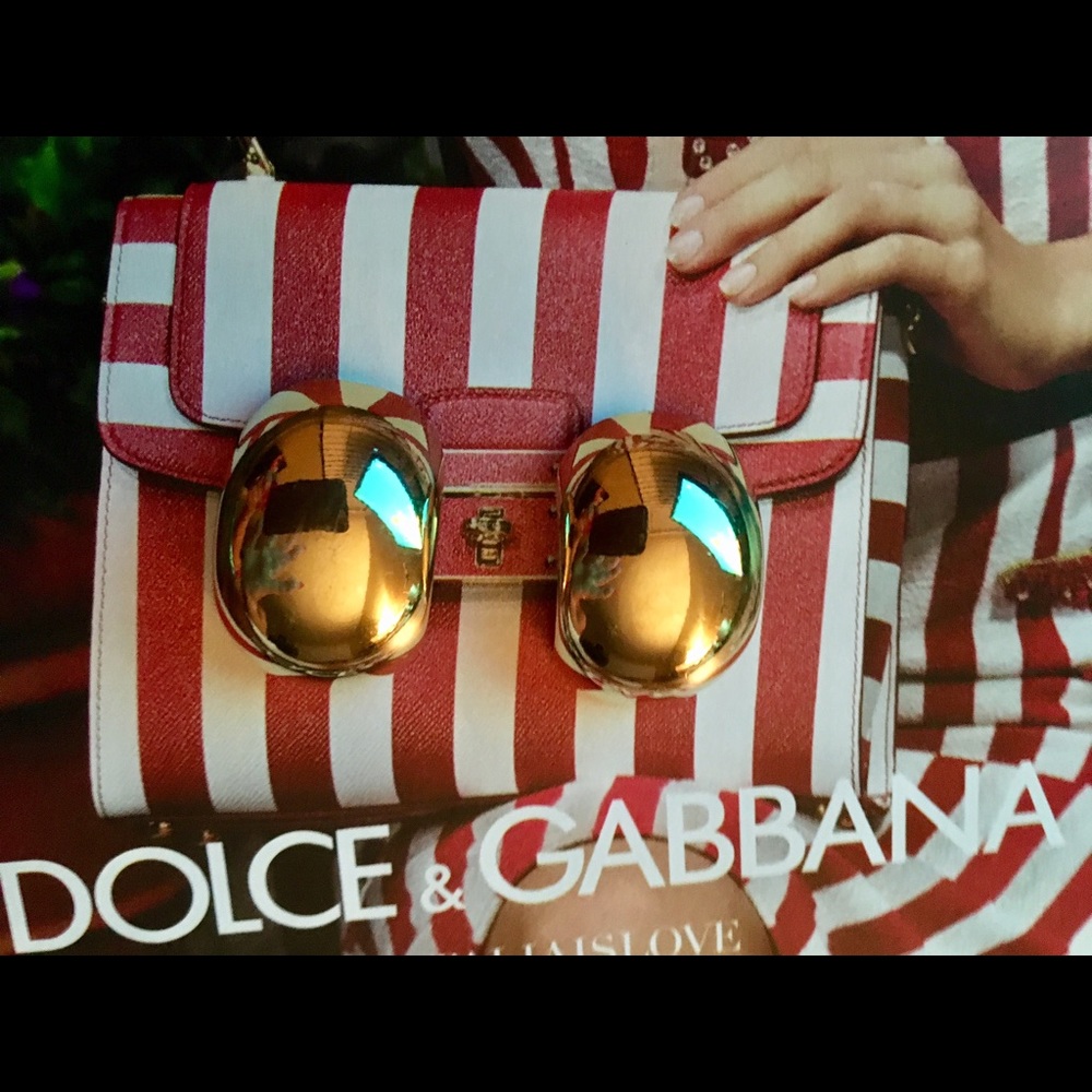 VINTAGE GOLD CHRISTIAN DIOR CILIP BACK EARRINGS - Picture 1 of 2