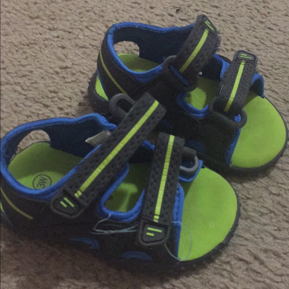 Infant sandals