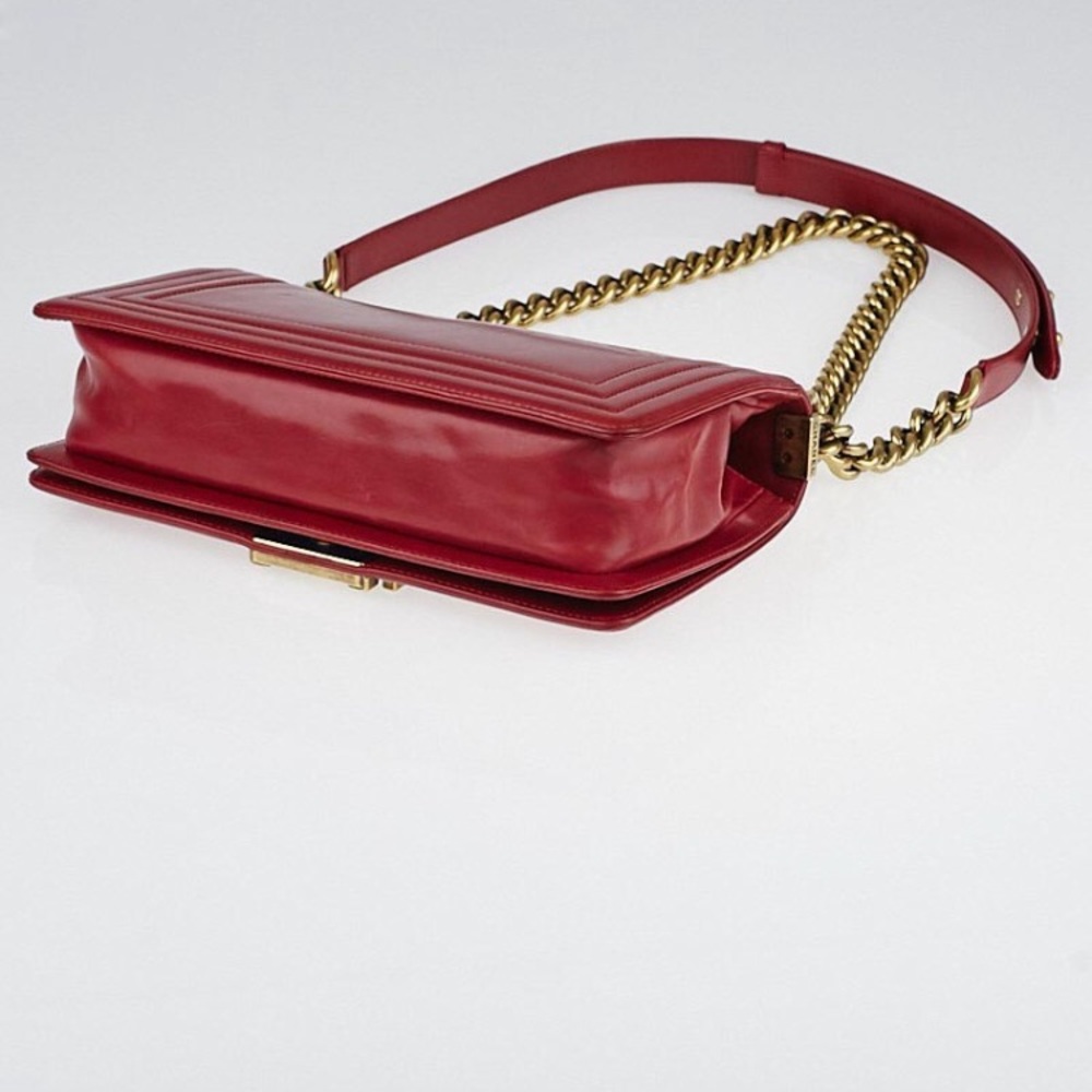 Chanel authentic red medium boy gold hardware bag - Picture 4 of 8