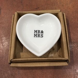 MR & MRS Jewelry holder