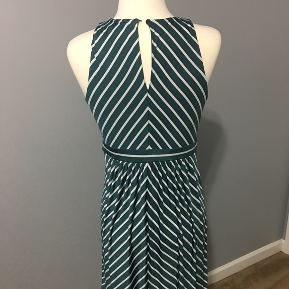 Loft Beautiful Summer/Spring Dress - Picture 3 of 8