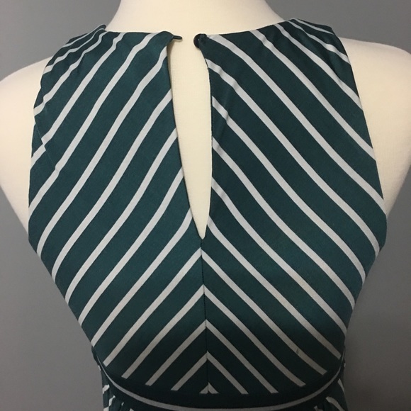 Loft Beautiful Summer/Spring Dress - Picture 6 of 8