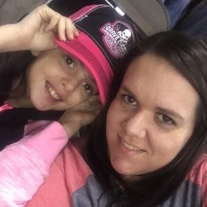 Meet your Posher, Alexis