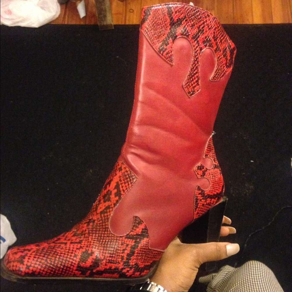 Red ankle cow girl looking boots