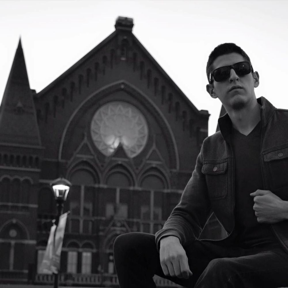 Meet your Posher, Eli
