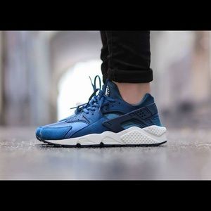 Nike blue force Huaraches