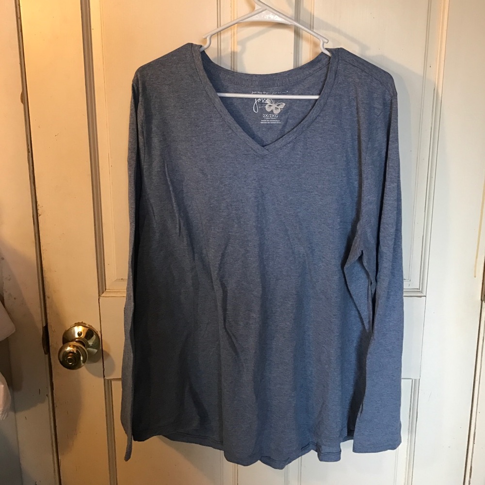2 long sleeve shirts