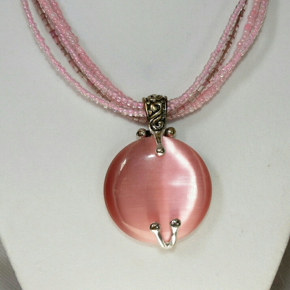 Pink beaded necklace - Picture 2 of 2