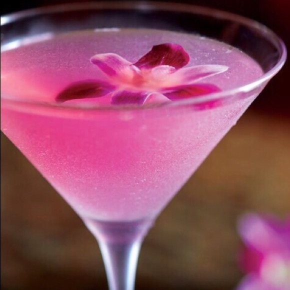 Meet your Posher, Cynthia - Picture 2 of 6