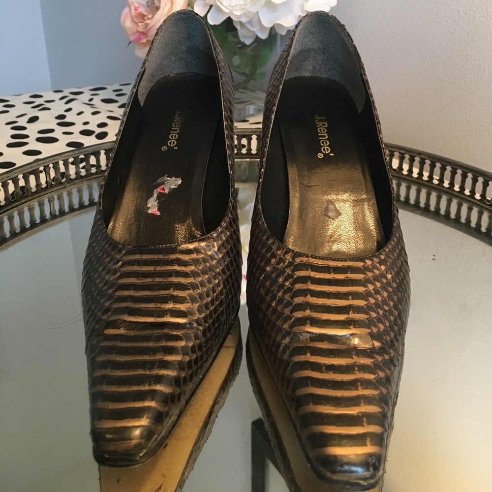 Animal skin pumps