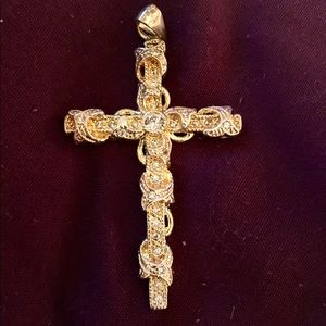 Cross pendant