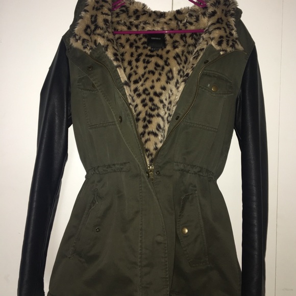 Forever 21 drawstring coat - Picture 2 of 2