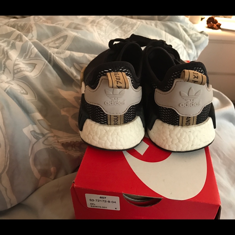 Adidas NMD R1 size 7.5