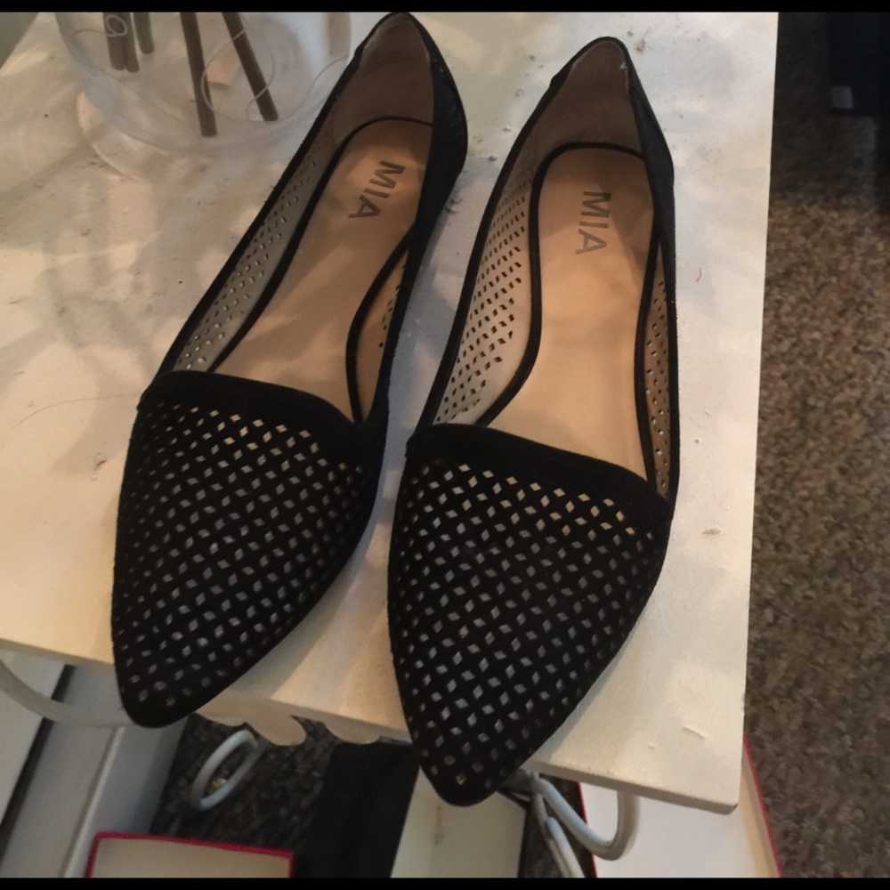 Black flats size 8