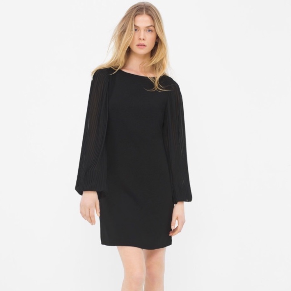 00 White House Black Market Little Black Dress