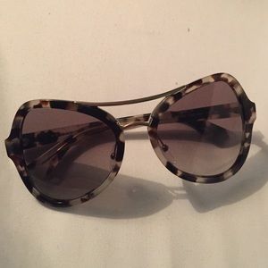 Gorgeous PRADA sunglasses