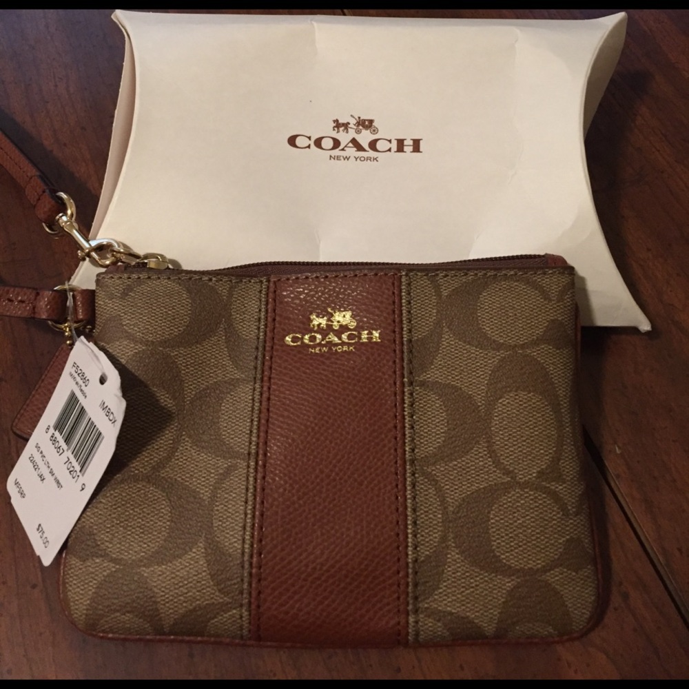 NWT Coach Signature Small Wristlet