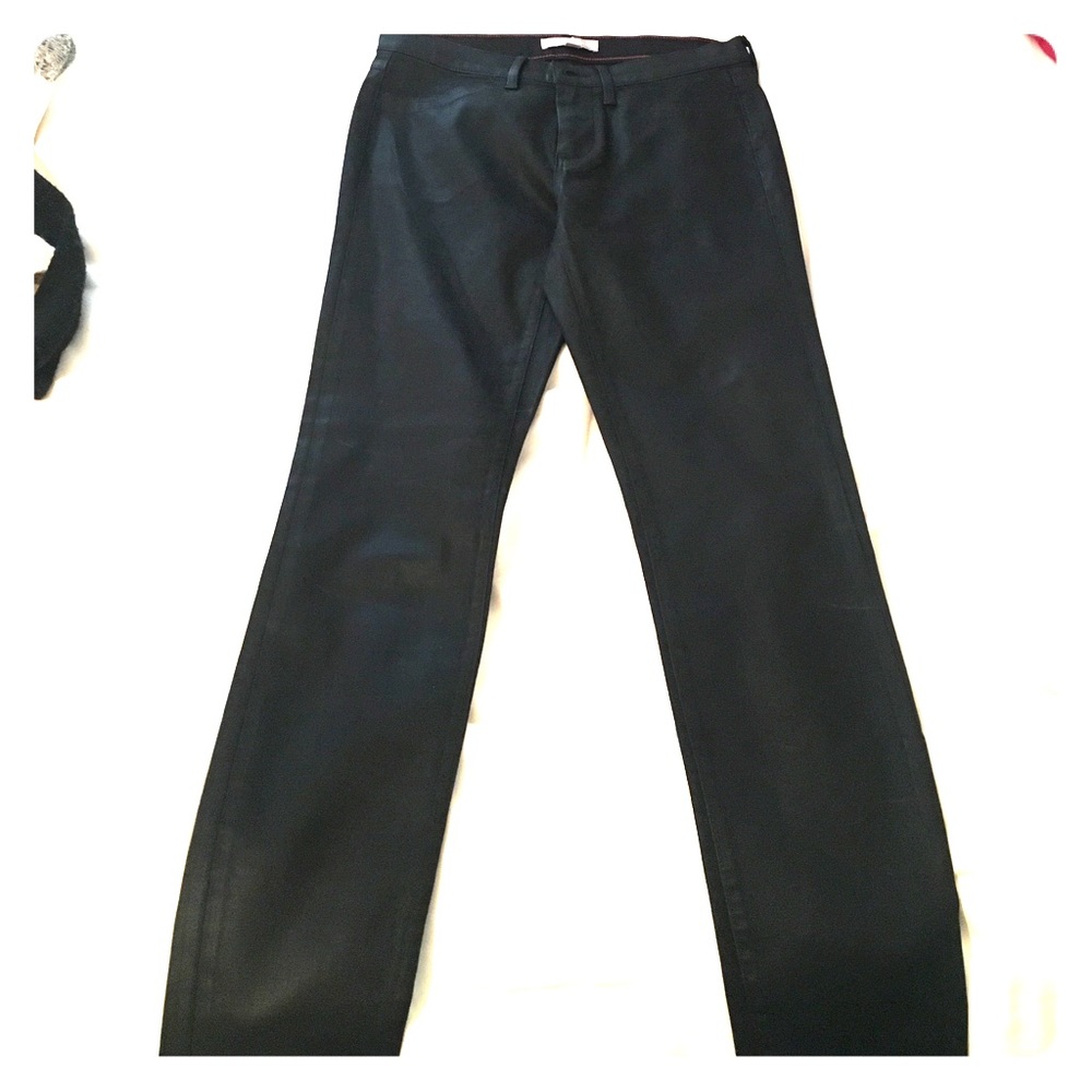 Black fitted jeans