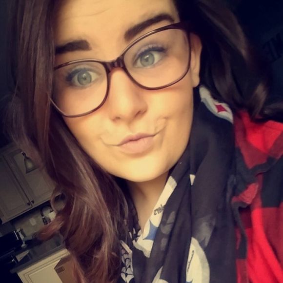 Meet your Posher, Brianna - Picture 1 of 1