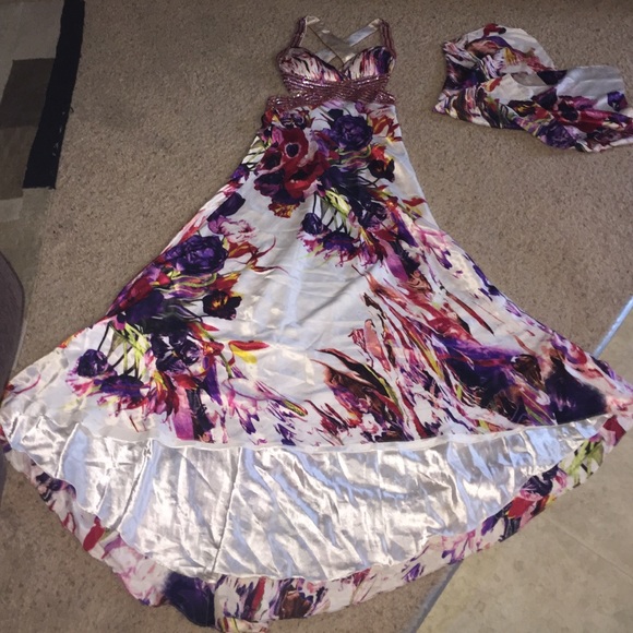 STUNNING Cinderella Dress open bk Great for Prom - Picture 2 of 4