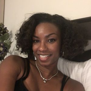 Meet your Posher, Vennessia