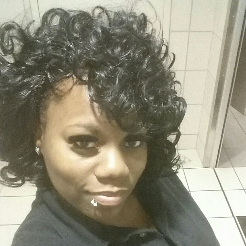 Meet your Posher, Natasha