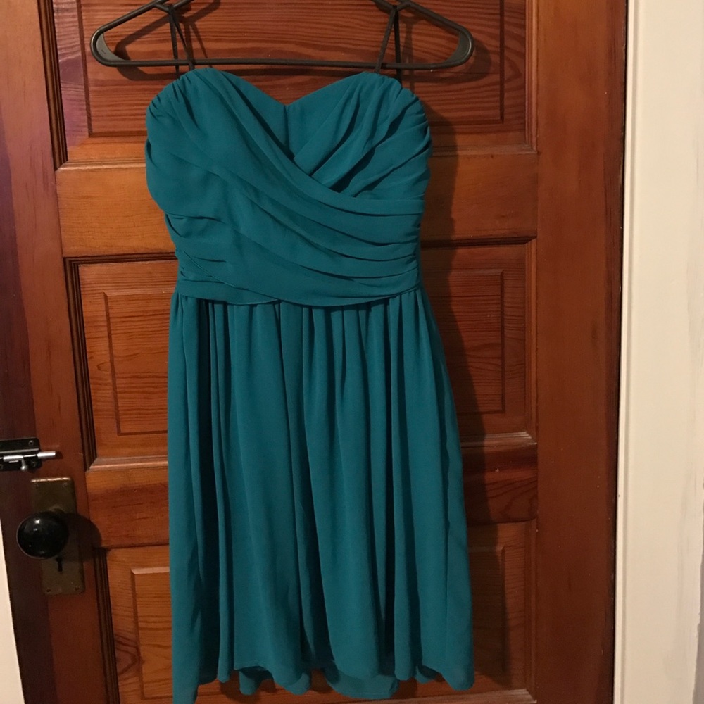 Sweetheart neck strapless dress