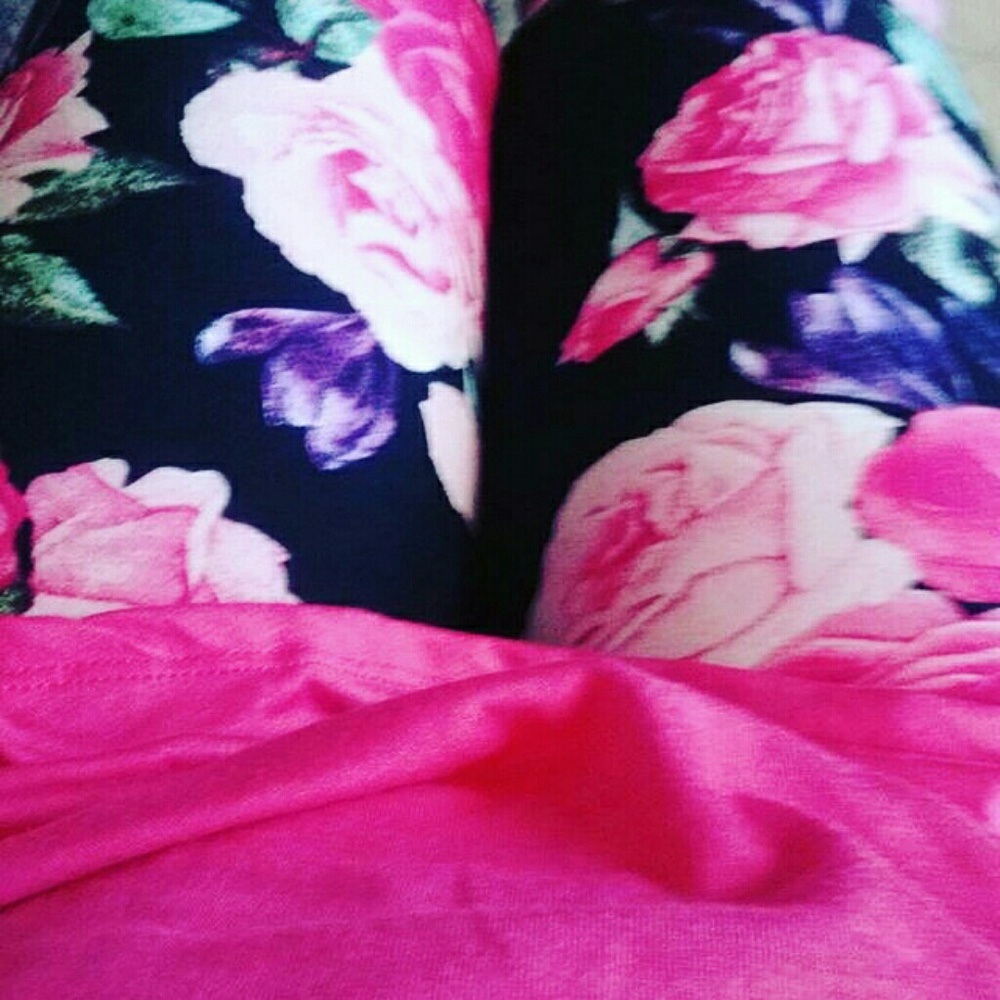 PLUS Size Pink Purple Floral Leggings Size 12-18