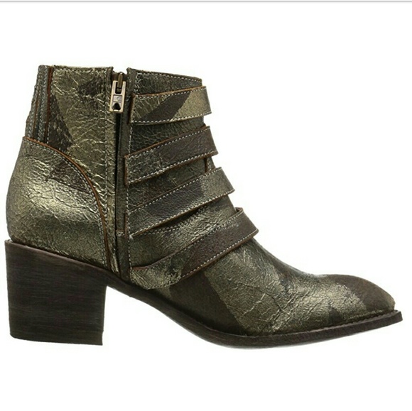 Five Worlds by Cordani Sancho Bootie in Bronze - Picture 3 of 7