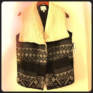 Warm Tribal Pattern Vest