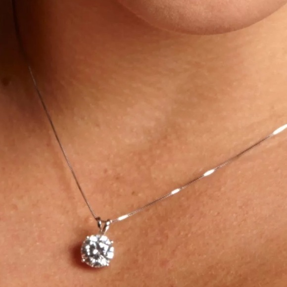 2.0 CT Round Pendant 14K Gold Necklace 18" - Picture 6 of 6