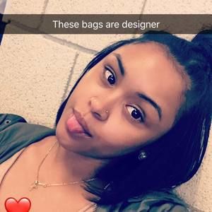 Meet your Posher, Yeimy