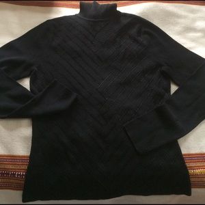 Knit black turtleneck, stretch