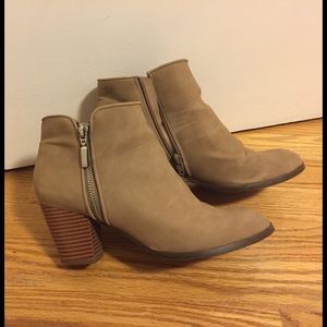 Ankle boots