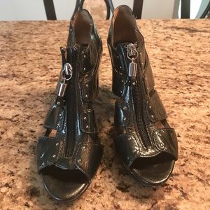 Sofft Patent leather heeled sandals