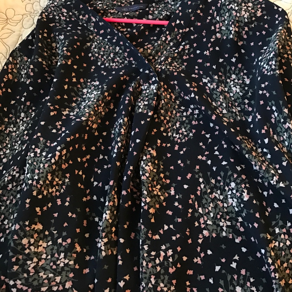 Blouse - Picture 2 of 2