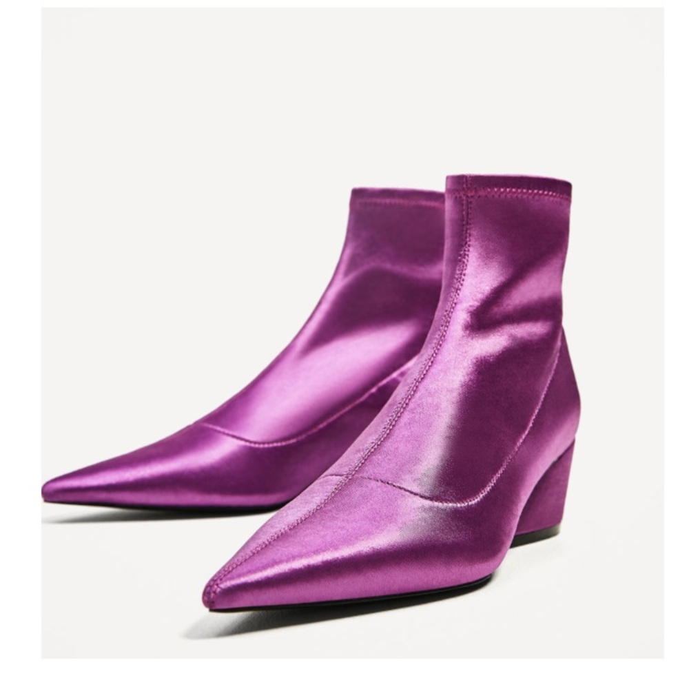 ISO Zara Elastic Pointed Toe Boot