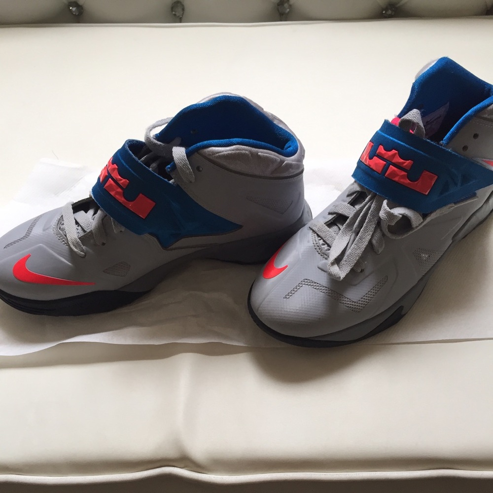 Lebrun James Grey sneakers