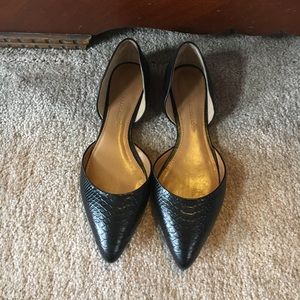 Black leather pointed toe flats