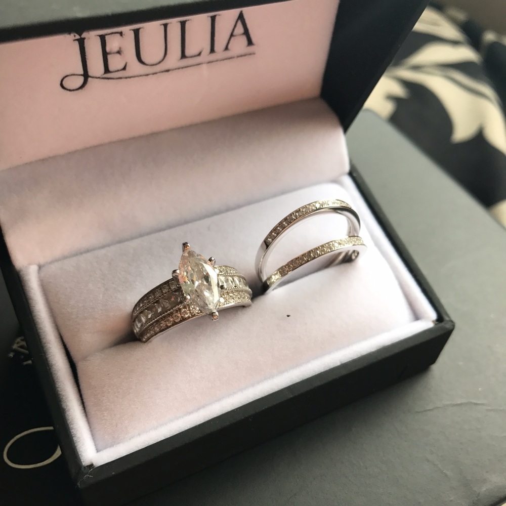 Wedding Set - Picture 4 of 4