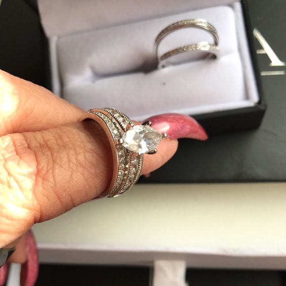 Wedding Set - Picture 3 of 4