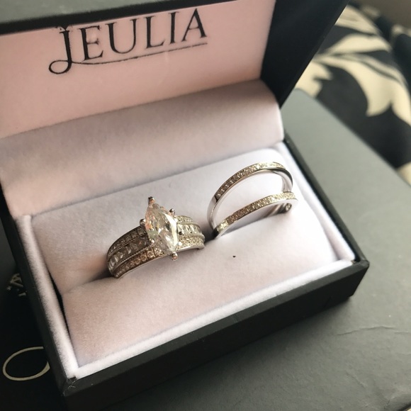 Wedding Set - Picture 4 of 4