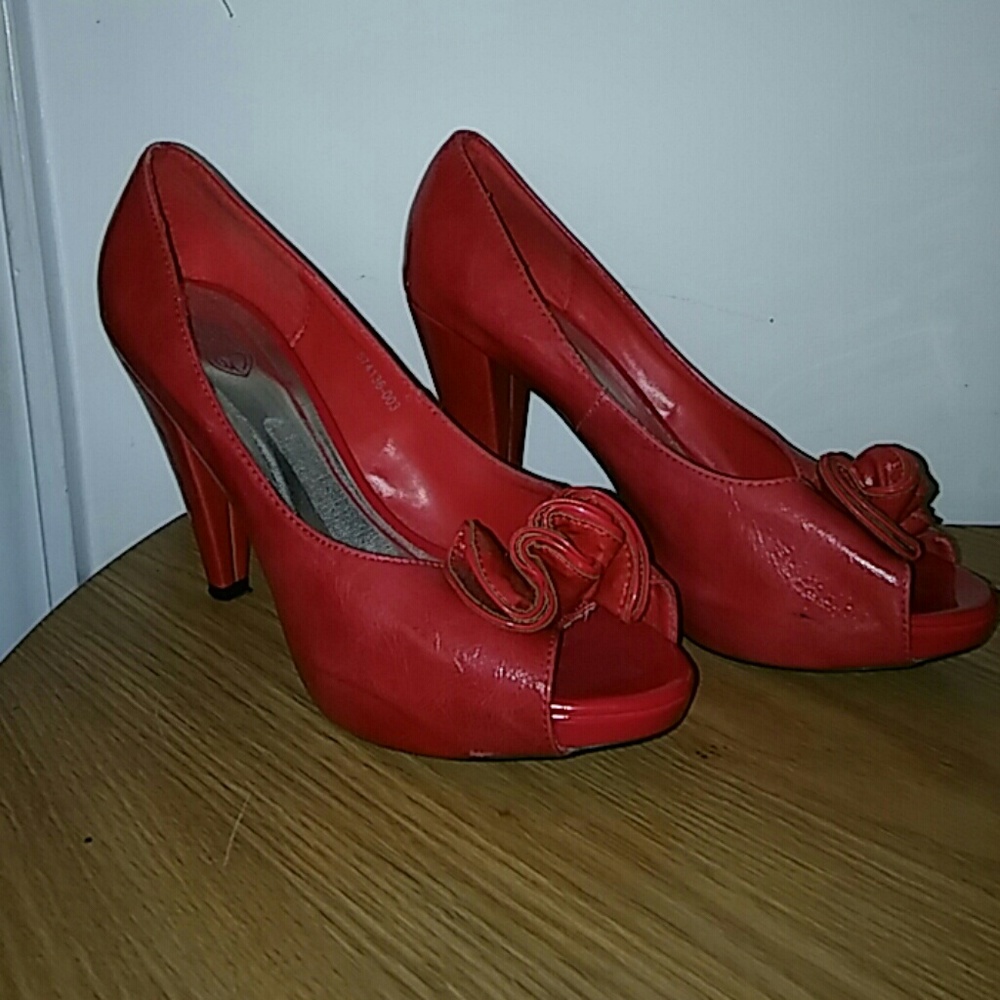 Sexy red Torrid pumps