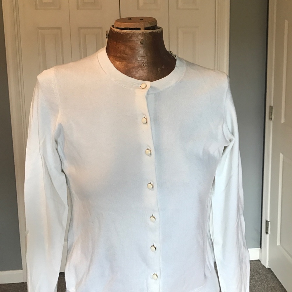 White Banana Republic button up cardigan sweater