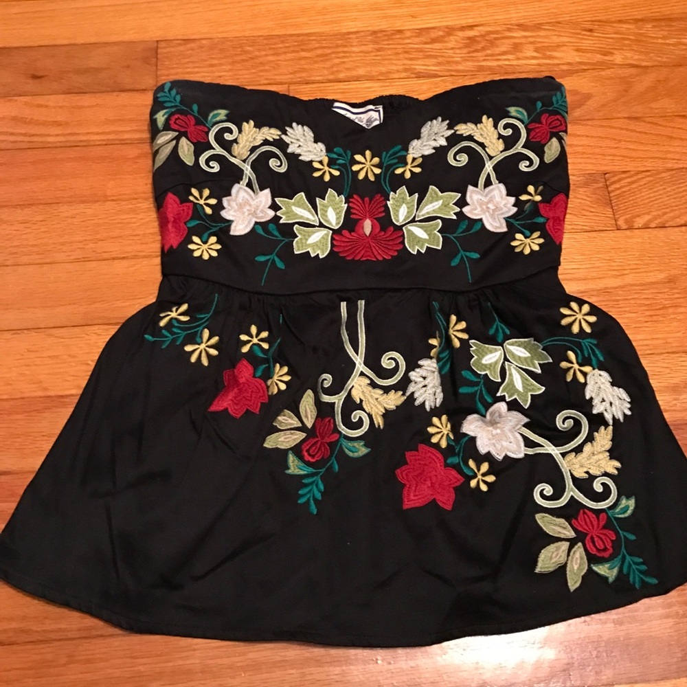 Anthropologie embroidered top