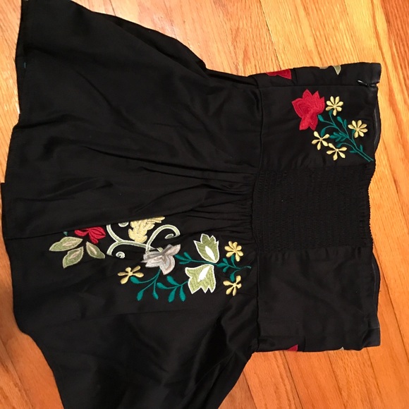 Anthropologie embroidered top - Picture 2 of 2